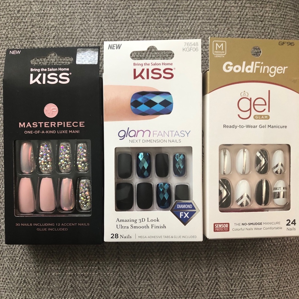 3 sets of Kiss And GoldFinger Press on nails!